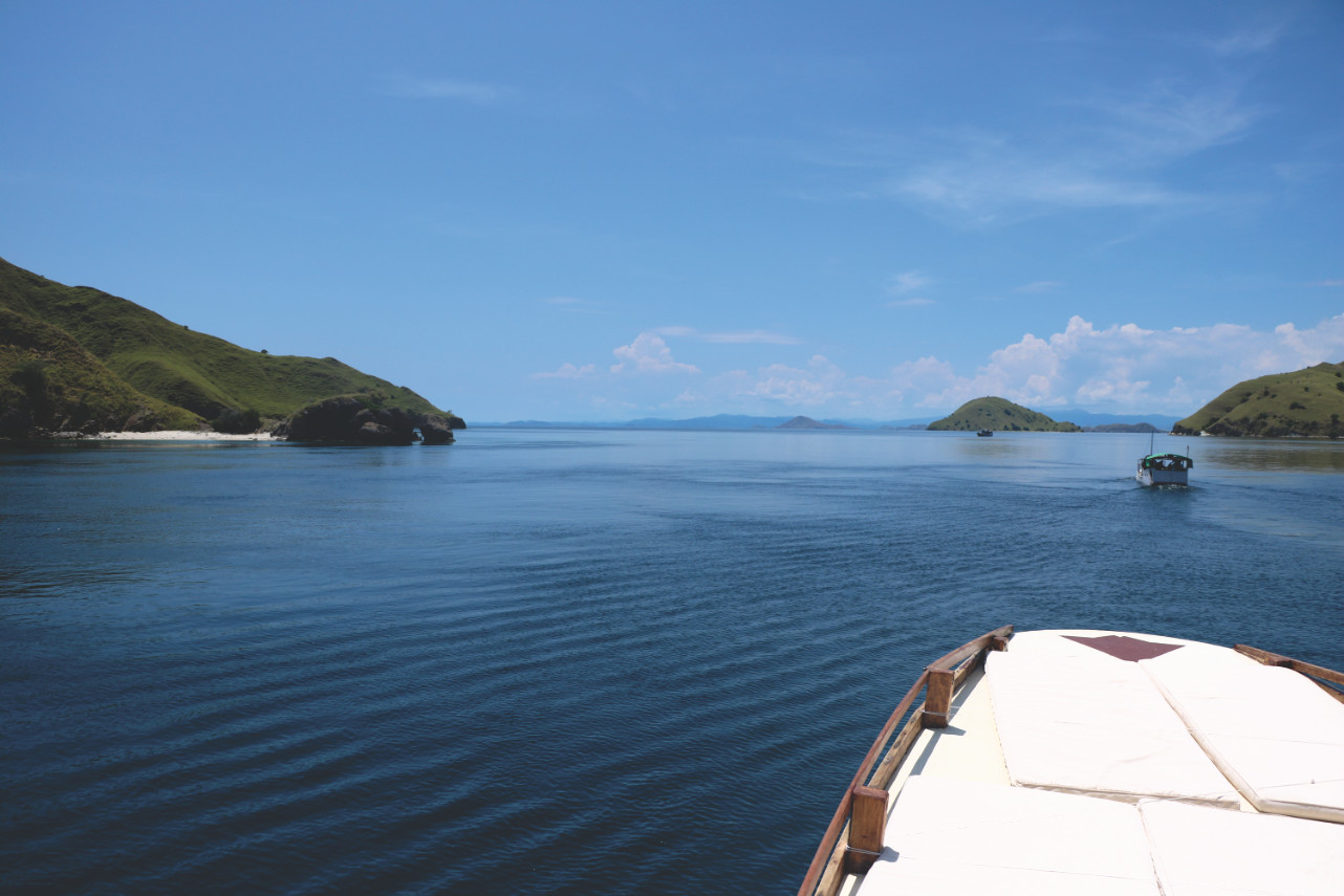 Tauchkurs auf Komodo die Landschaft