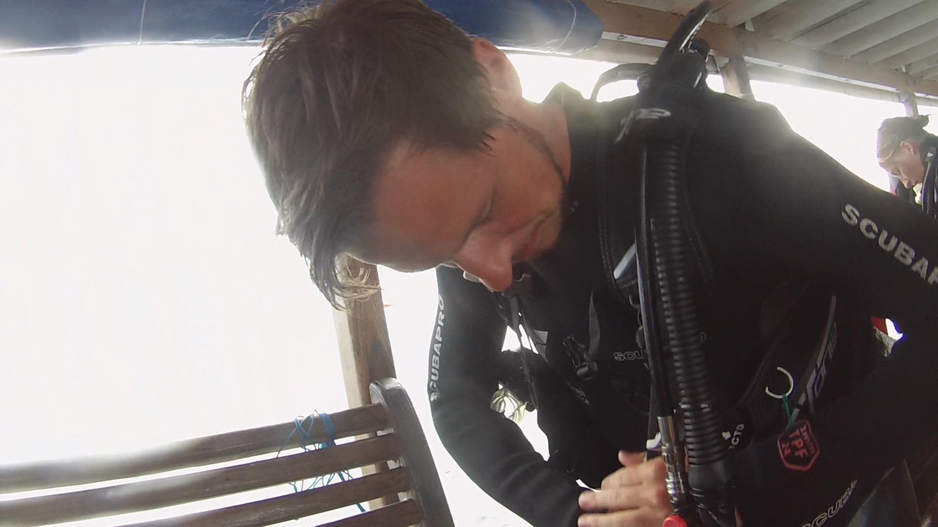 Tauchschein mit Manta Rhei: Anziehen