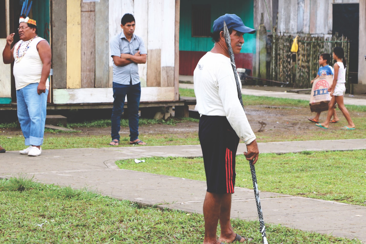 Im Amazonas mit Speeren Im Amazonas mit Speeren