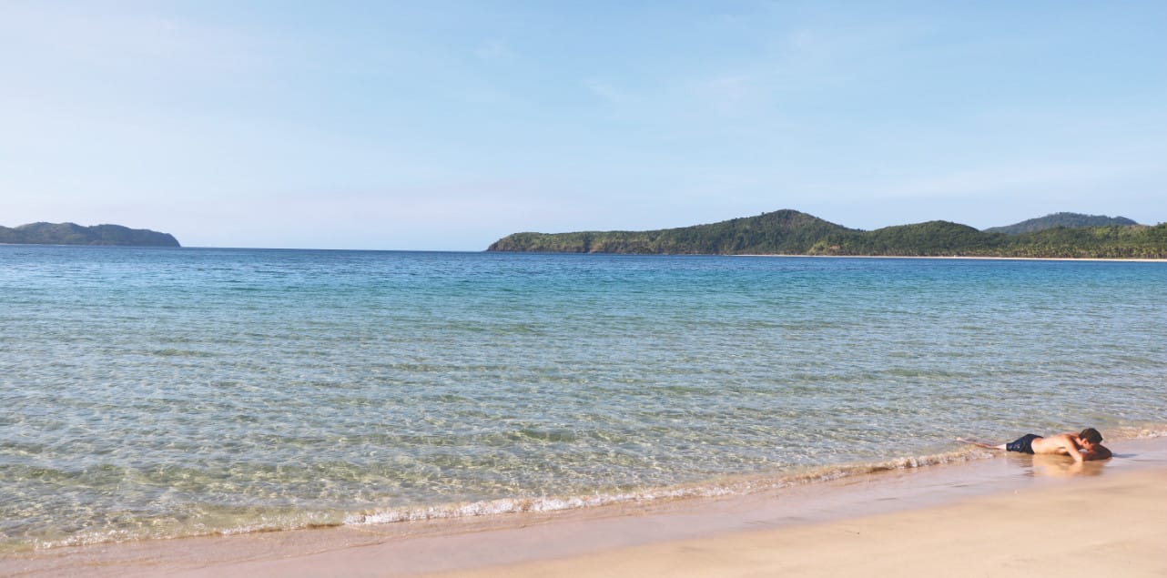 Nacpan Beach in El Nido Nacpan Beach in El Nido