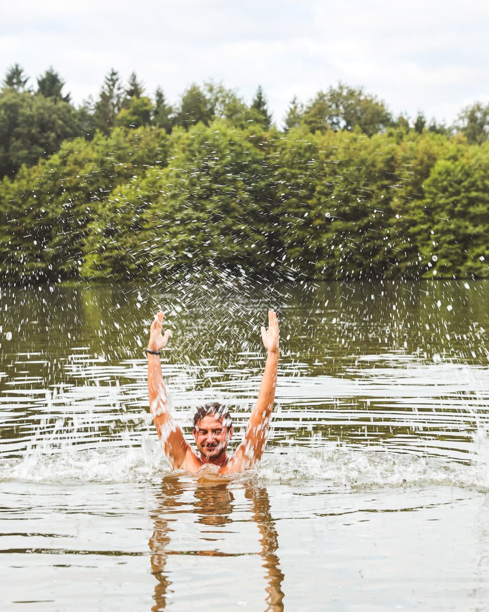 Ferienwohnung in Ostfriesland - Forsthaus Gödens - Badesee