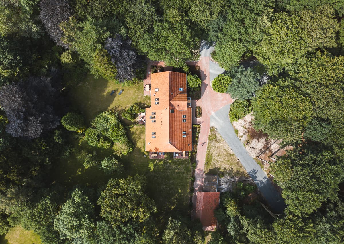 Ferienwohnung in Ostfriesland - Forsthaus Gödens - Drohne