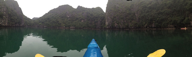 Kanutour durch die Halong Bucht Kanutour durch die Halong Bucht