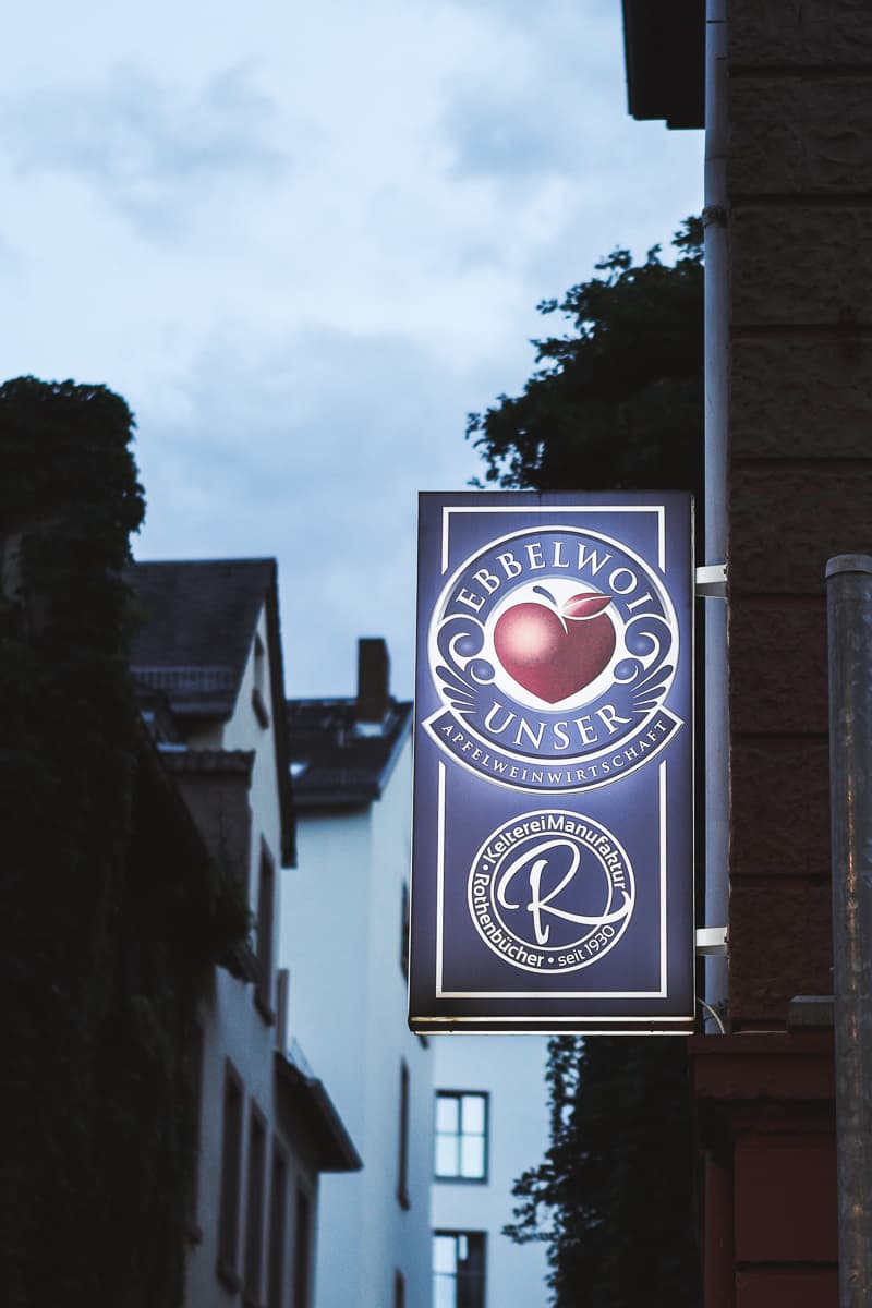 Hessen - Ausflugsziel & Sehenswürdigkeiten - Frankfurt Sachsenhausen Hessen - Ausflugsziel & Sehenswürdigkeiten - Ebbelwoi Unser