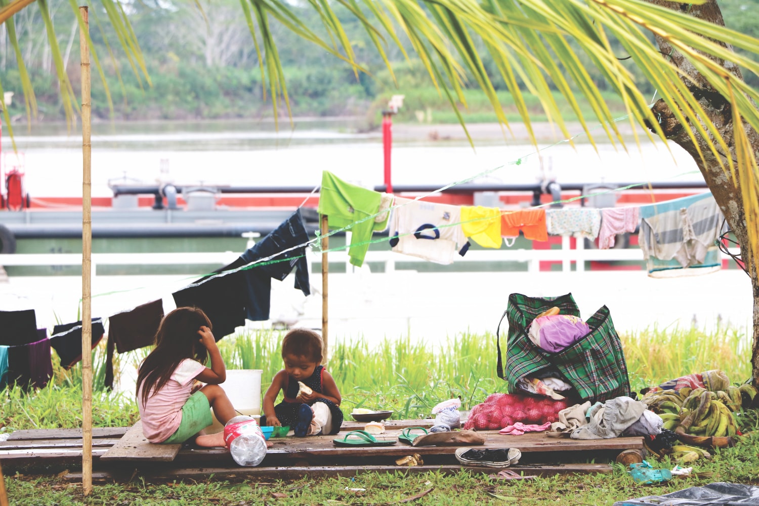 Kinder im Amazonas Kinder im Amazonas