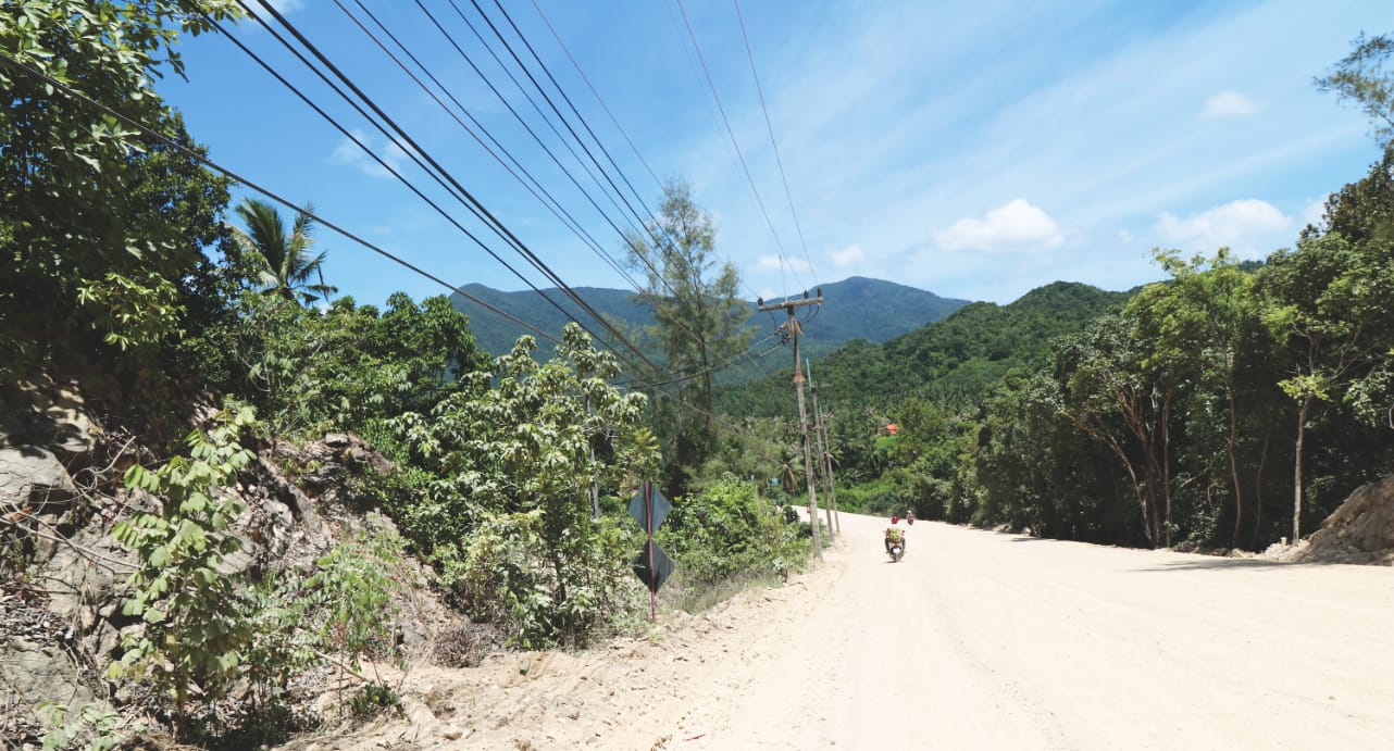 Koh Phangan Dirt Road