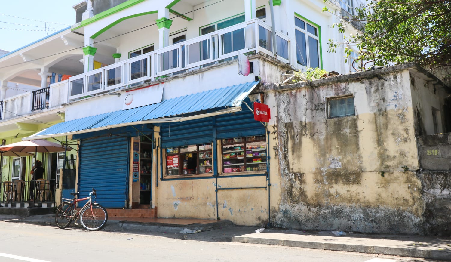 Mahebourg: Sim Karten Shop