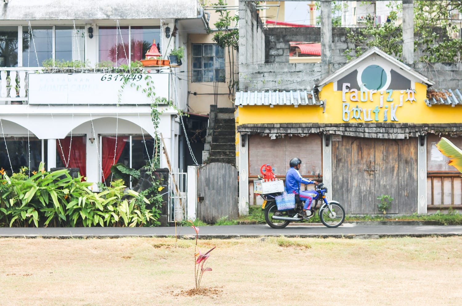 Mahebourg Strasse und Häuser