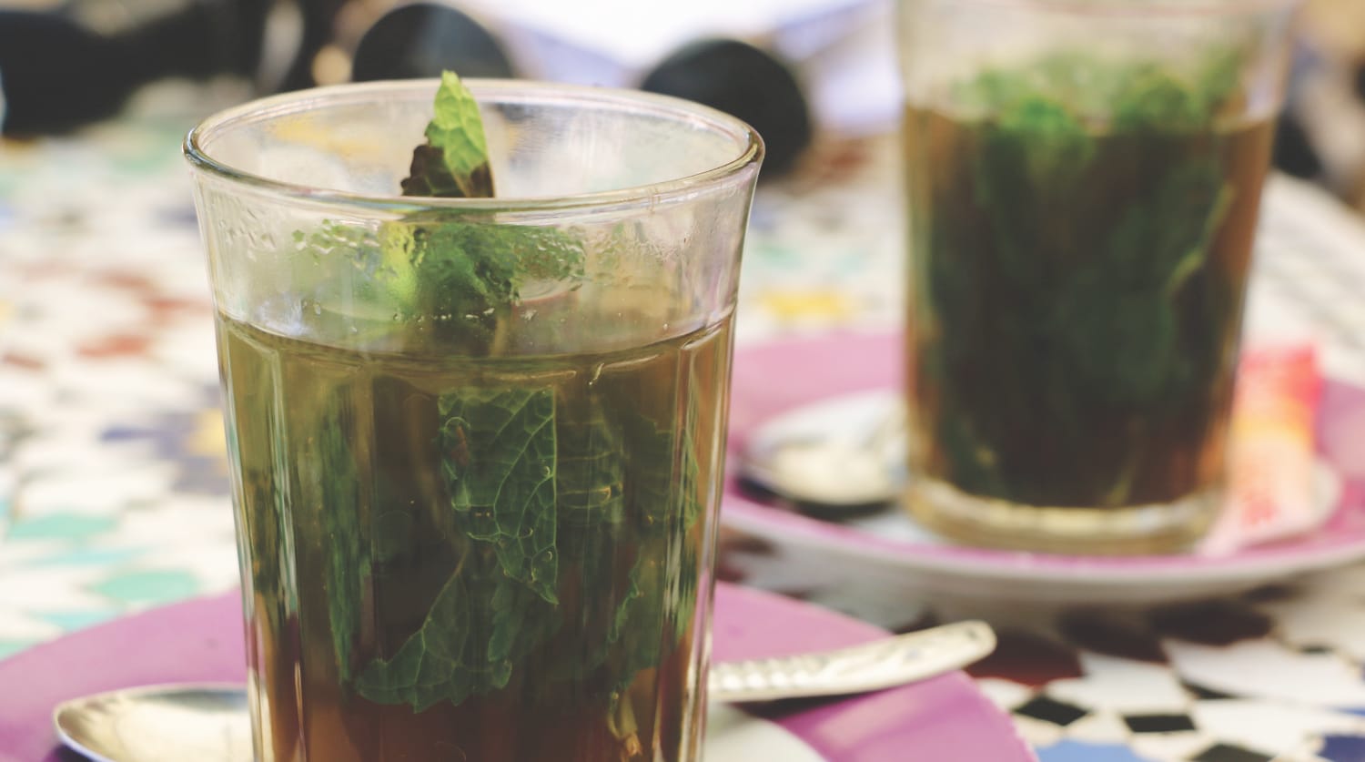 Marokko typisches Essen und Trinken - Minztee Marokko typisches Essen und Trinken - Minztee