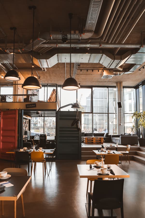 Mecklenburg-Vorpommern - DOCK INN - Container Hostel