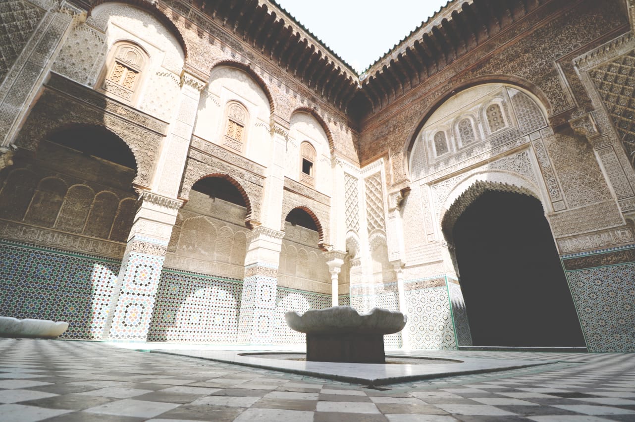 Medersa Attarine - Innenhof der Koranschule in Fes