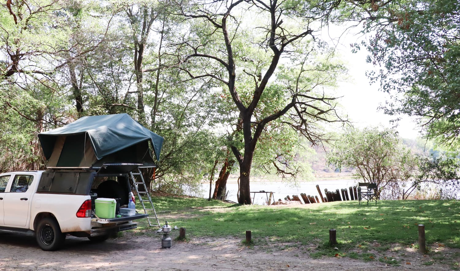 Namibia Campsite und Lodge: Ngepi Camp in Caprivi