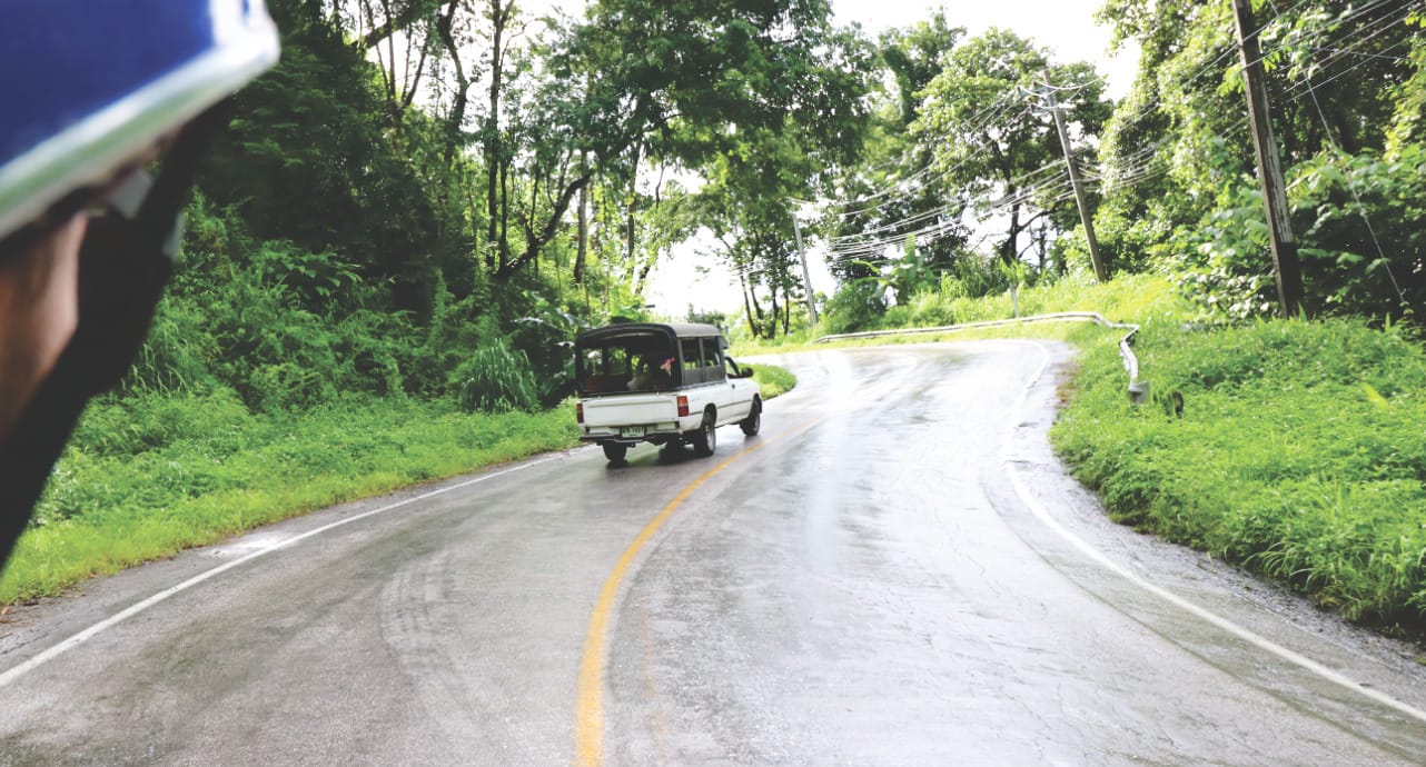 Mit dem Moped nach Pai Mit dem Moped nach Pai