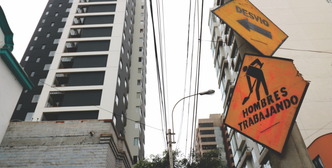 Straßenschild in Peru Straßenschild in Peru