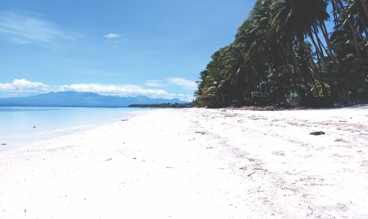 Salongon Strand auf den Philippinen Salongon Strand auf den Philippinen