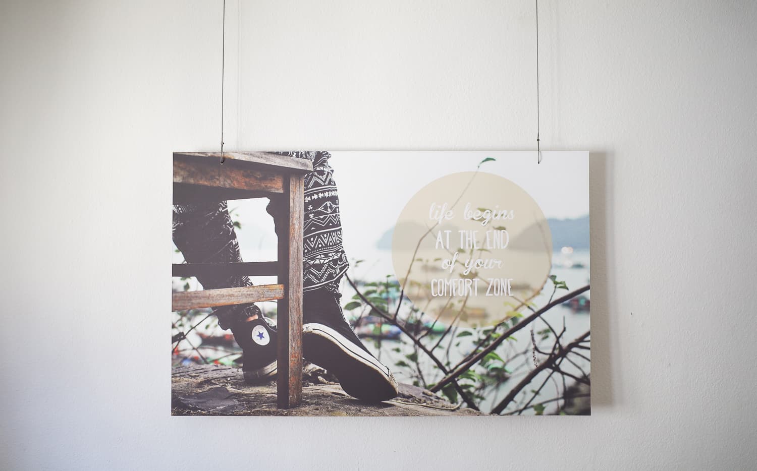 Reisebild an Drahtsteil Reisebild an Drahtsteil