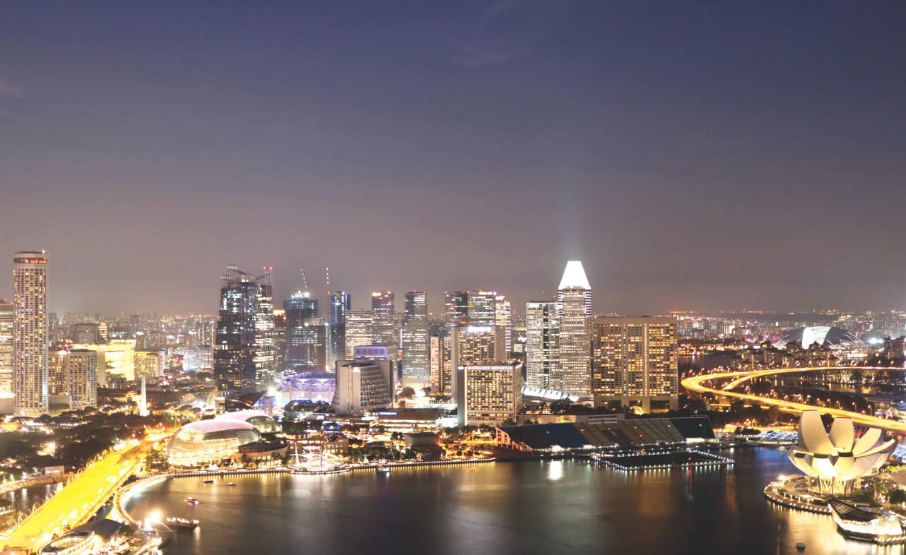 Singapur: Blick von Level33 bei Nacht Singapur: Blick von Level33 bei Nacht