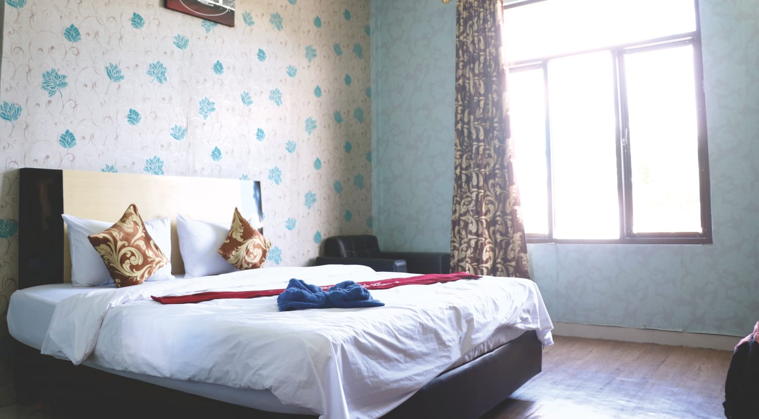 Sulawesi Unterkunft - Gorontalo - Eljie Syariah - großes Zimmer