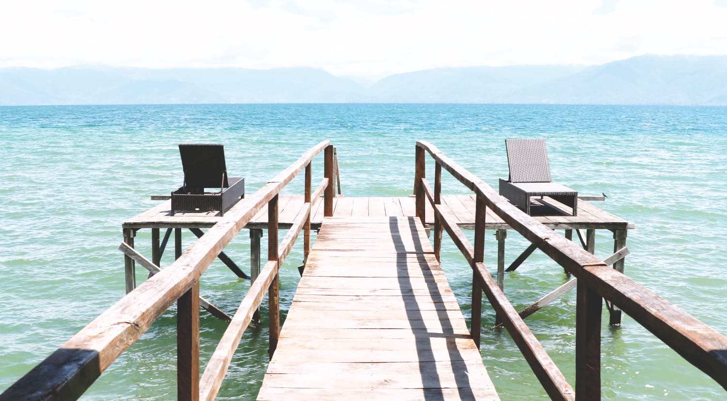 Sulawesi Unterkunft - Dolidi Ndano Towale - Tentena - Steg