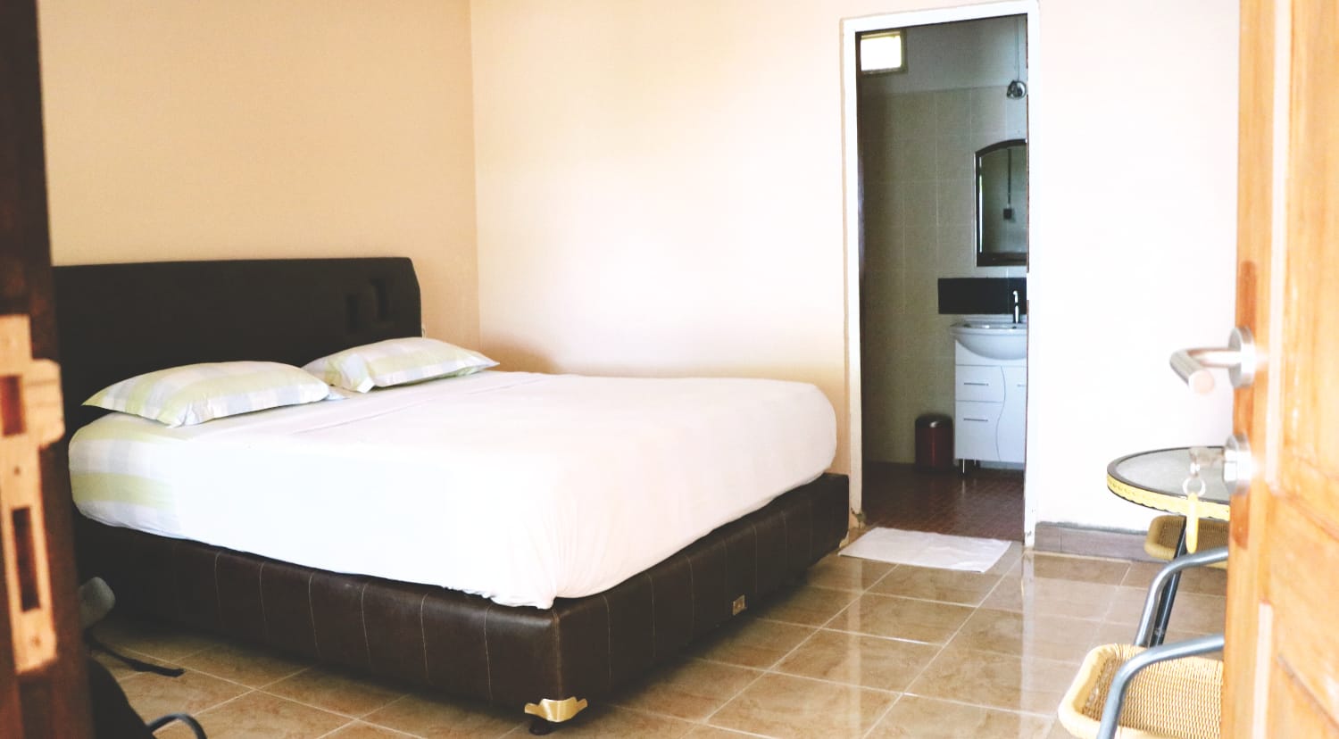 Sulawesi Unterkunft - Dolidi Ndano Towale - Tentena - Zimmer