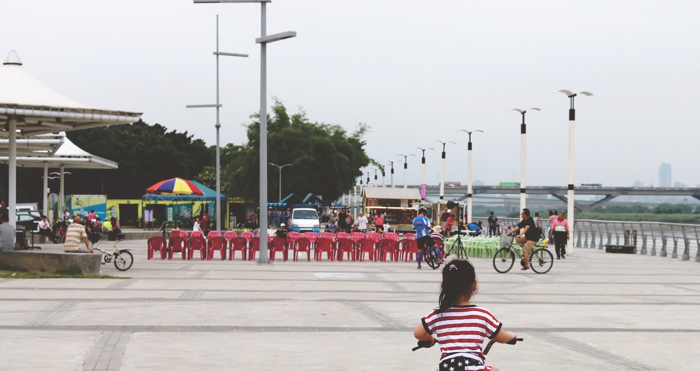 Taipei Insider Tipp: Dadochang Pier am Abend Taipei Insider Tipp: Dadochang Pier am Abend