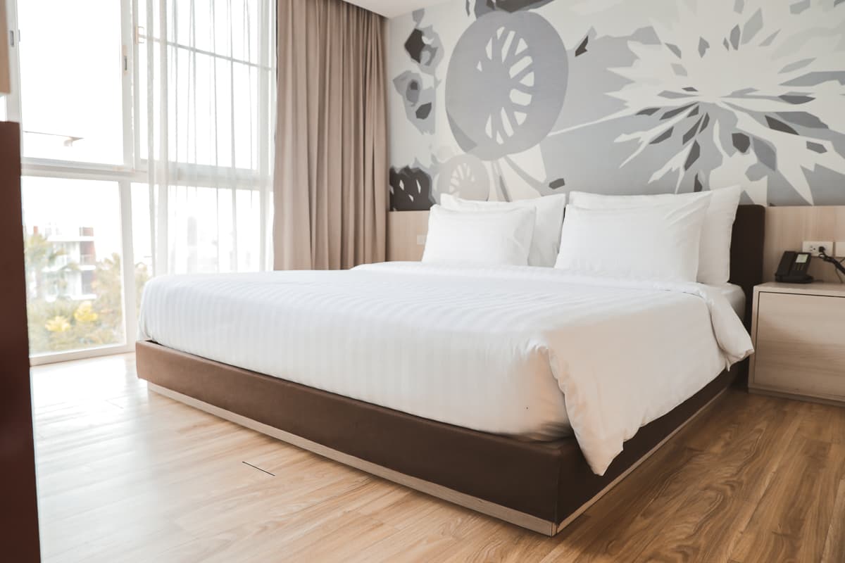 Thailand - ASQ - Quarantäne-Hotel - Zimmer Thailand - ASQ - Quarantäne-Hotel - Schlafbereich