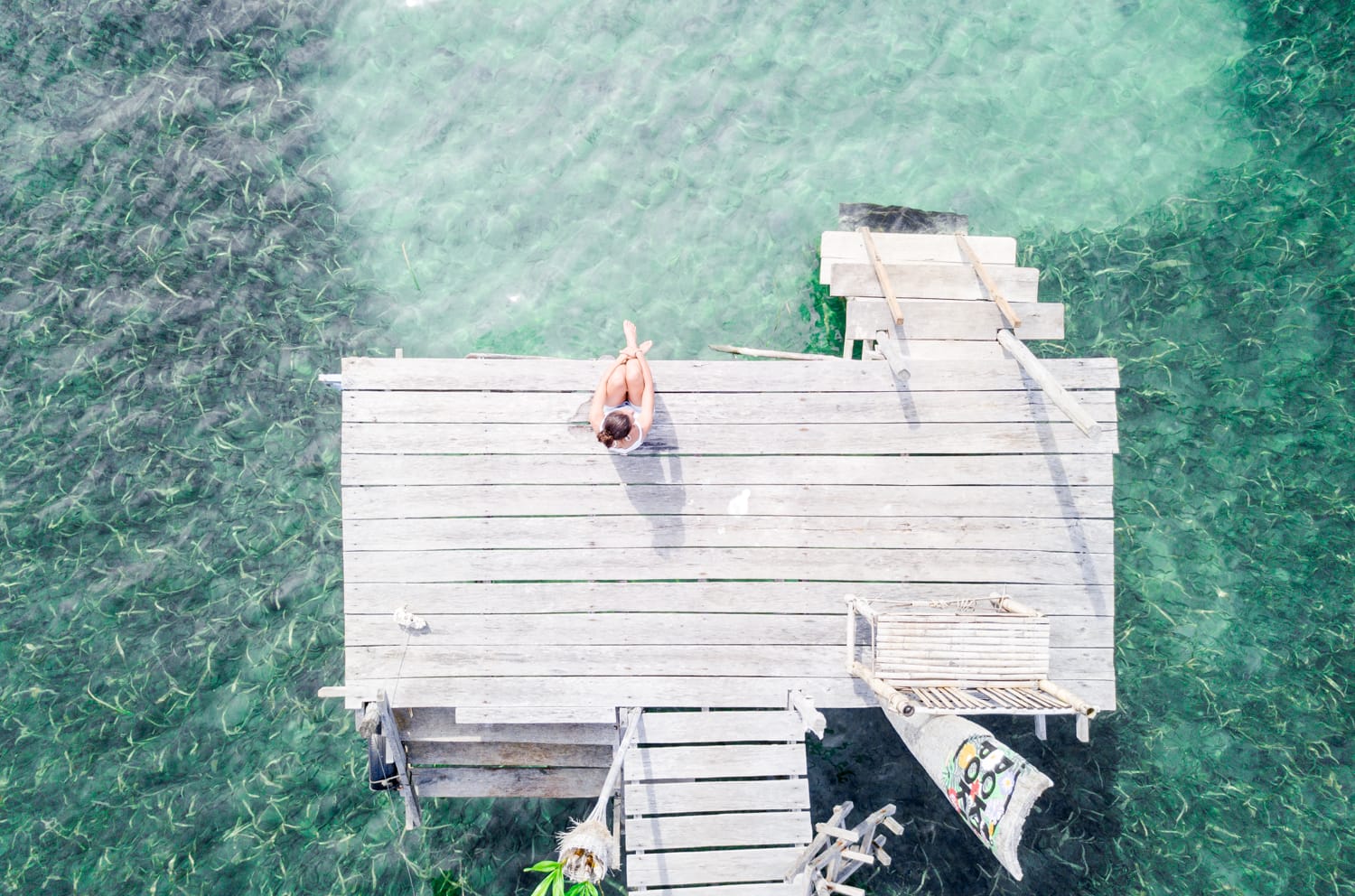 Ania auf dem Steg von Poki Poki Steg