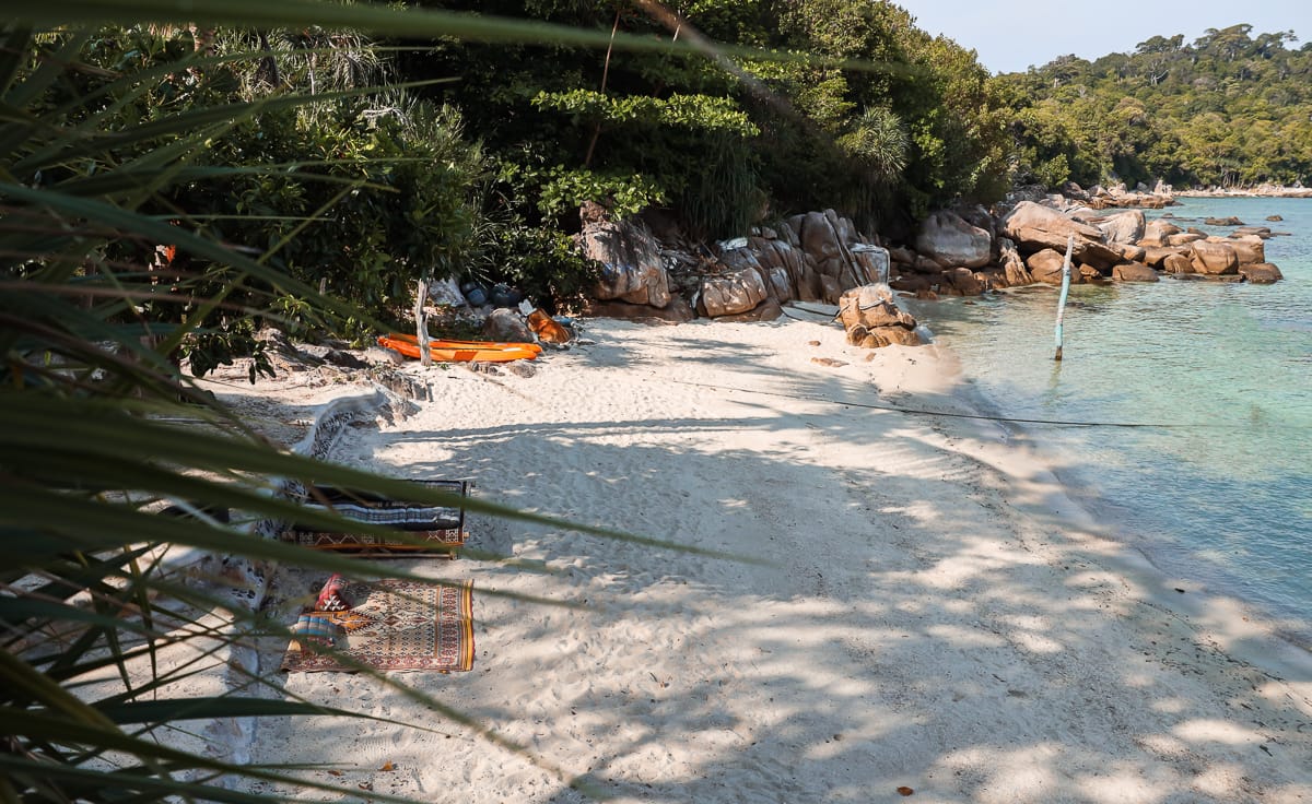 Thailand - Unterkunft auf Koh Lipe - Strand des Pitiusas Resort