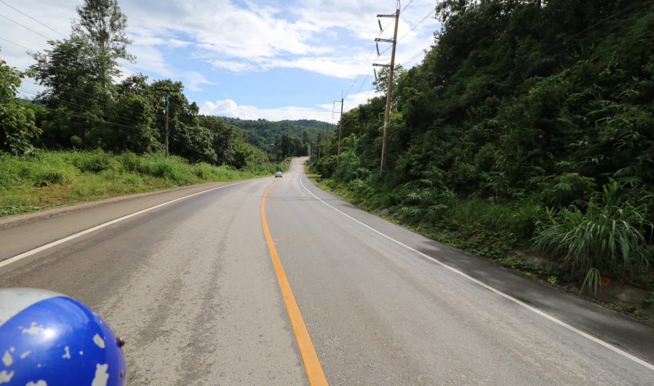 Auf eigene Faust nach Pai Auf eigene Faust nach Pai